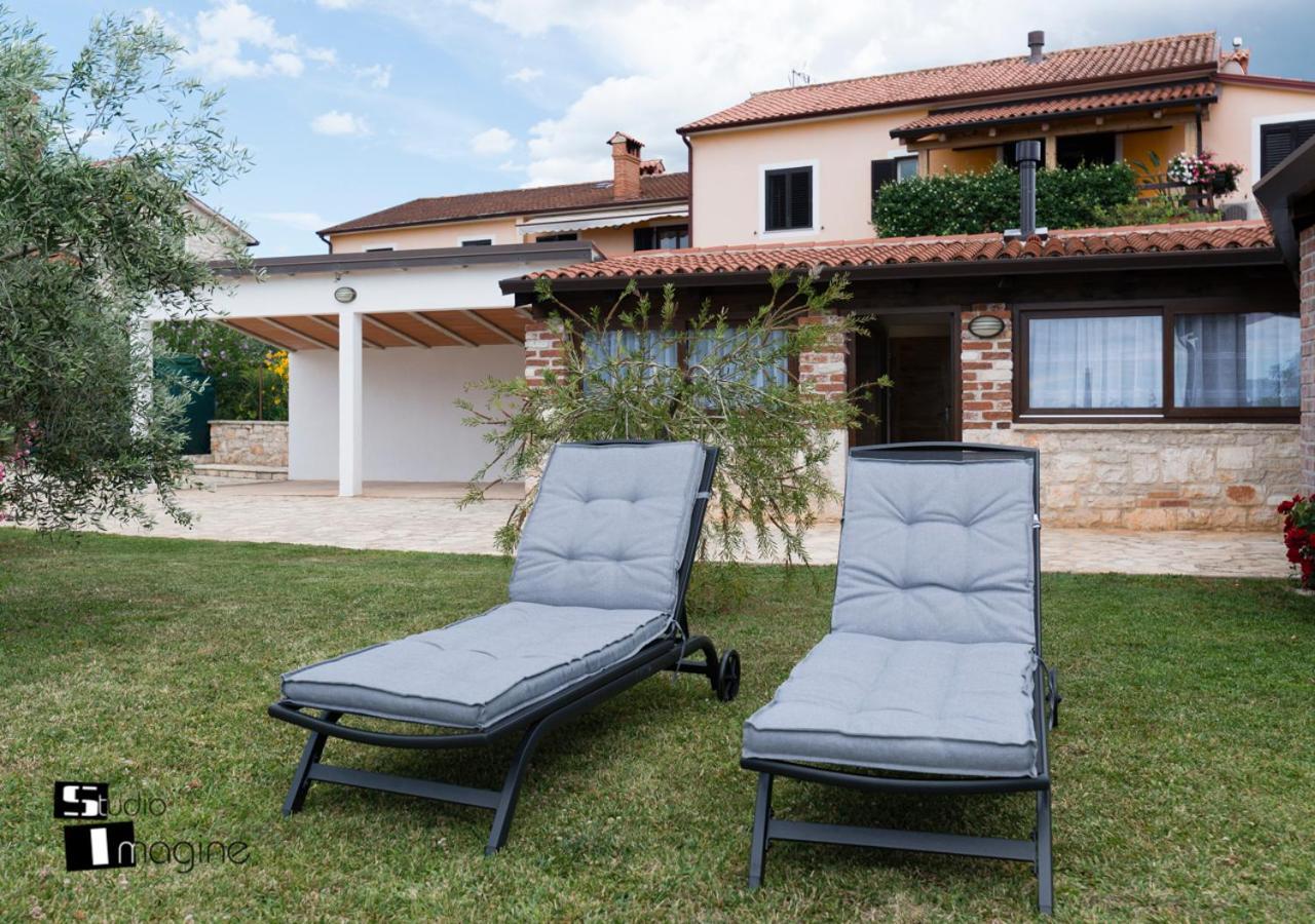 Charming Stone Cottage By The Sea Umag Exterior photo
