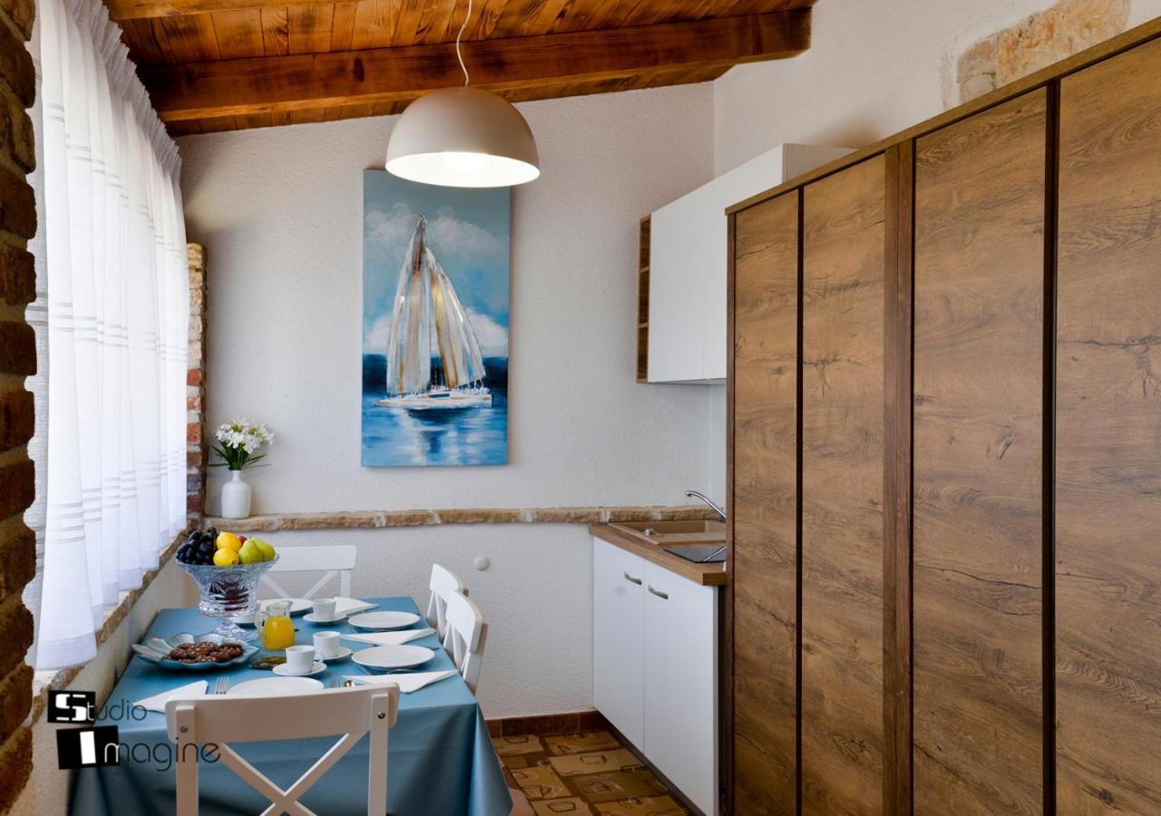 Charming Stone Cottage By The Sea Umag Exterior photo